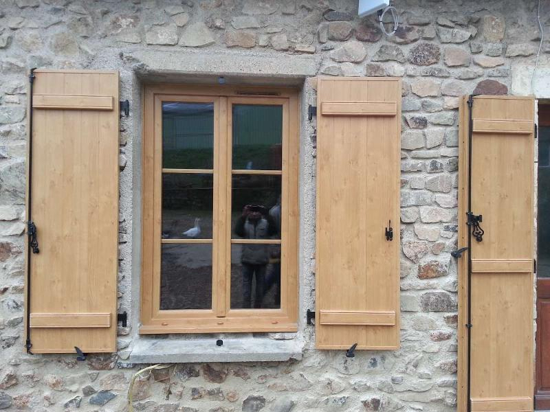 fenêtre PVC imitation bois chêne irlandais à Tournefeuille